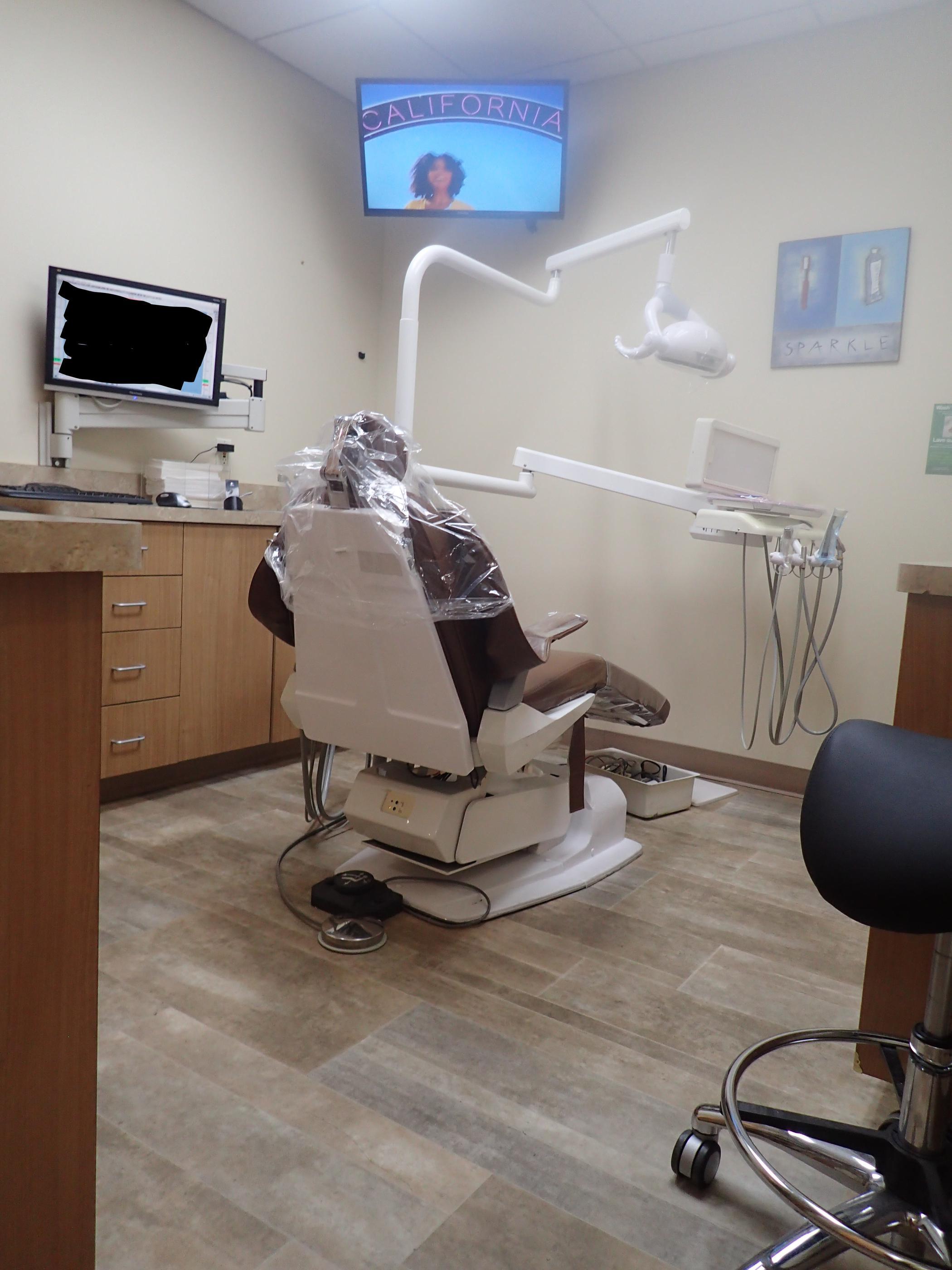 Dentist Office Woodland Hills, CA